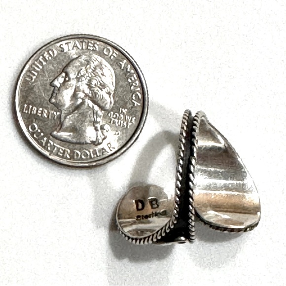 Signed - Dean Brown, Navajo. Vintage Squash Blossom Sterling Silver Bypass Ring - Picture 5 of 8